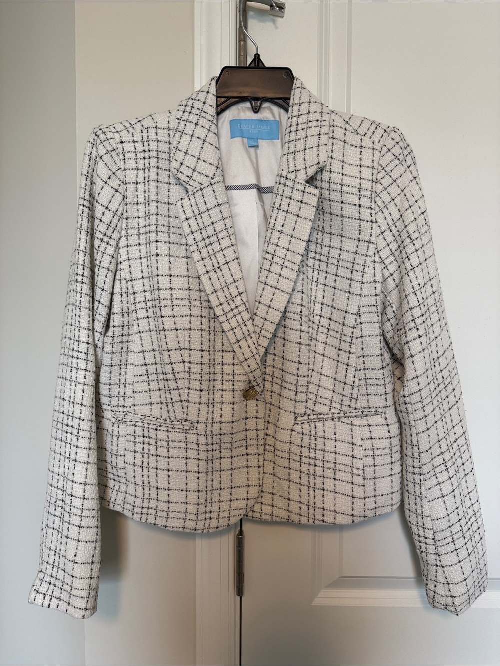 Draper James RSVP Cream and Black Tweed Plaid Single-Button Blazer